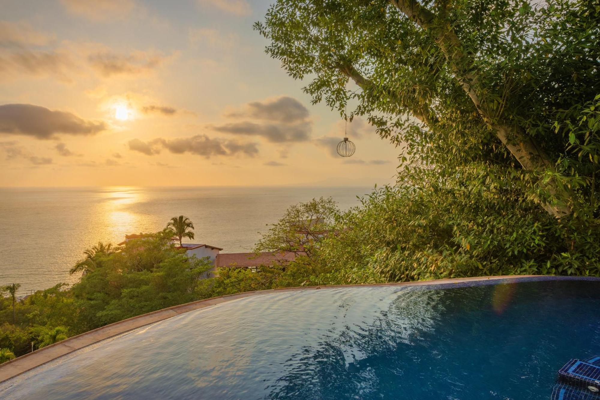 Villa Divina Luxury Boutique - Adults Only Пуэрто-Вальярта Экстерьер фото